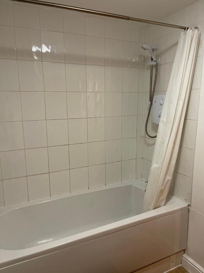 Modern, Quiet, Sleeps 10, Anfield, Tourists, Apartment