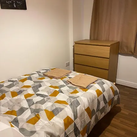 Modern, Quiet, Sleeps 10, Anfield, Tourists, Liverpool Exterior photo
